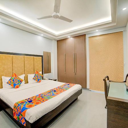 Fabhotel Exotica Greenpark New Delhi Exteriör bild