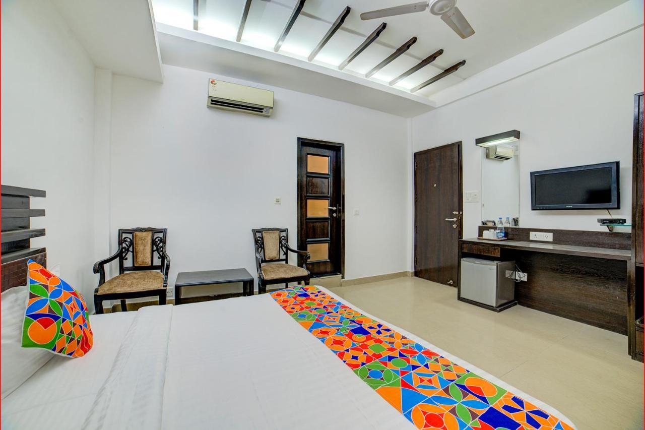 Fabhotel Exotica Greenpark New Delhi Exteriör bild