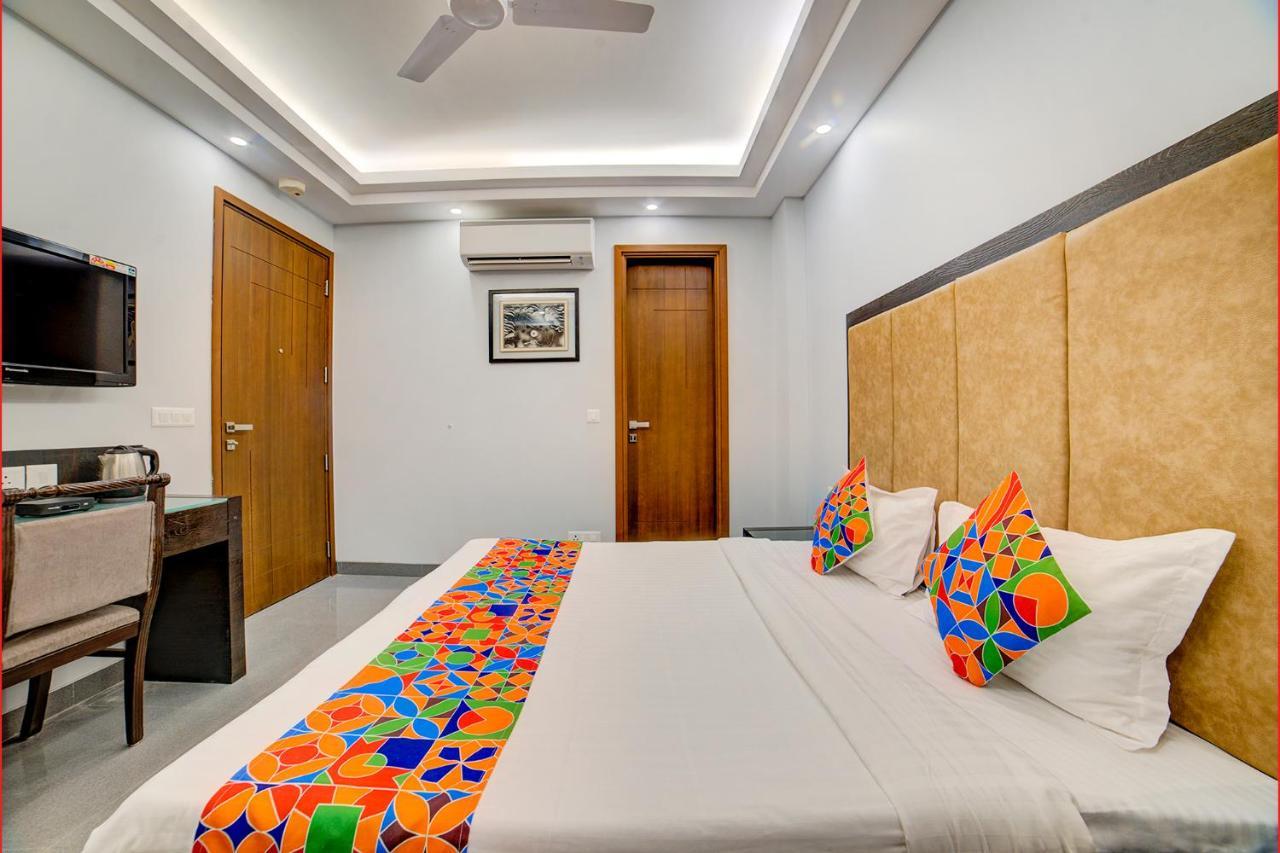 Fabhotel Exotica Greenpark New Delhi Exteriör bild