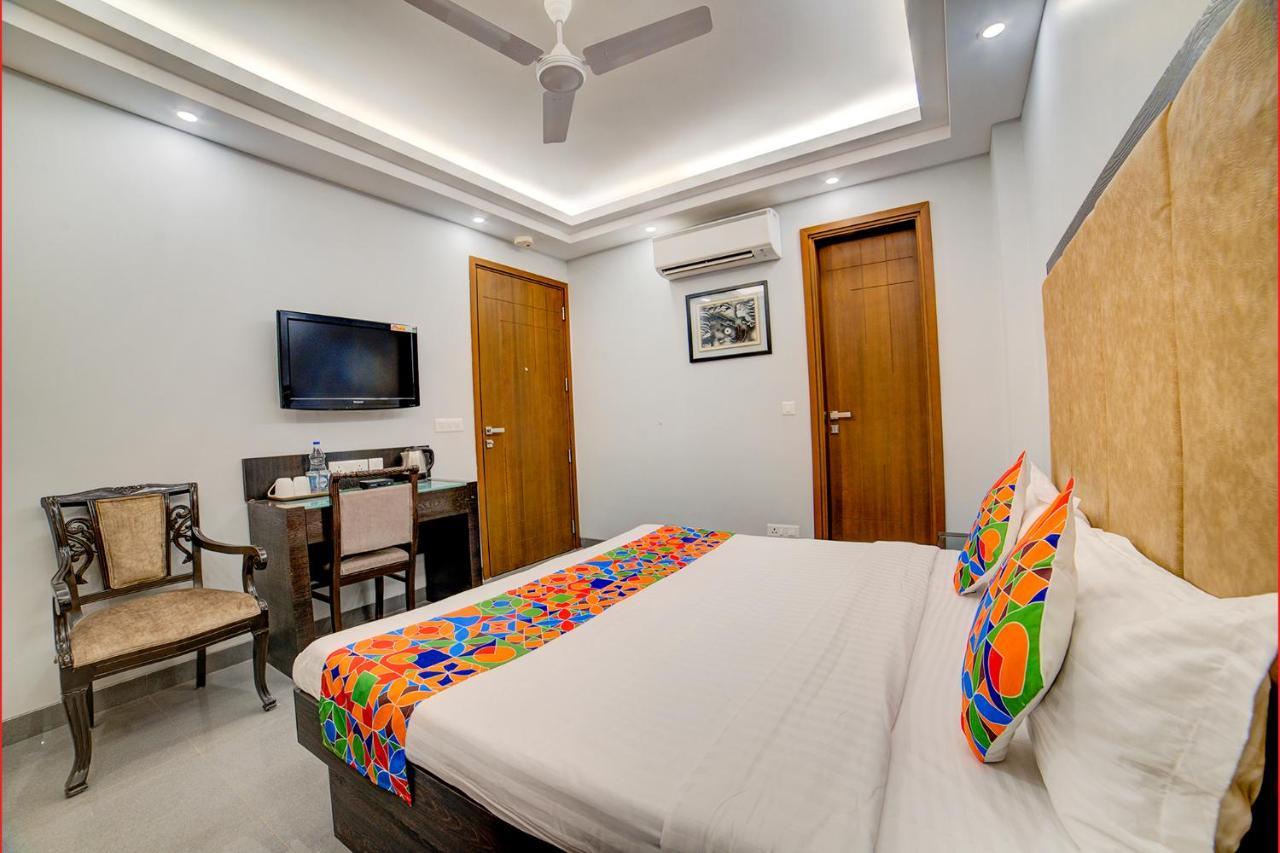 Fabhotel Exotica Greenpark New Delhi Exteriör bild