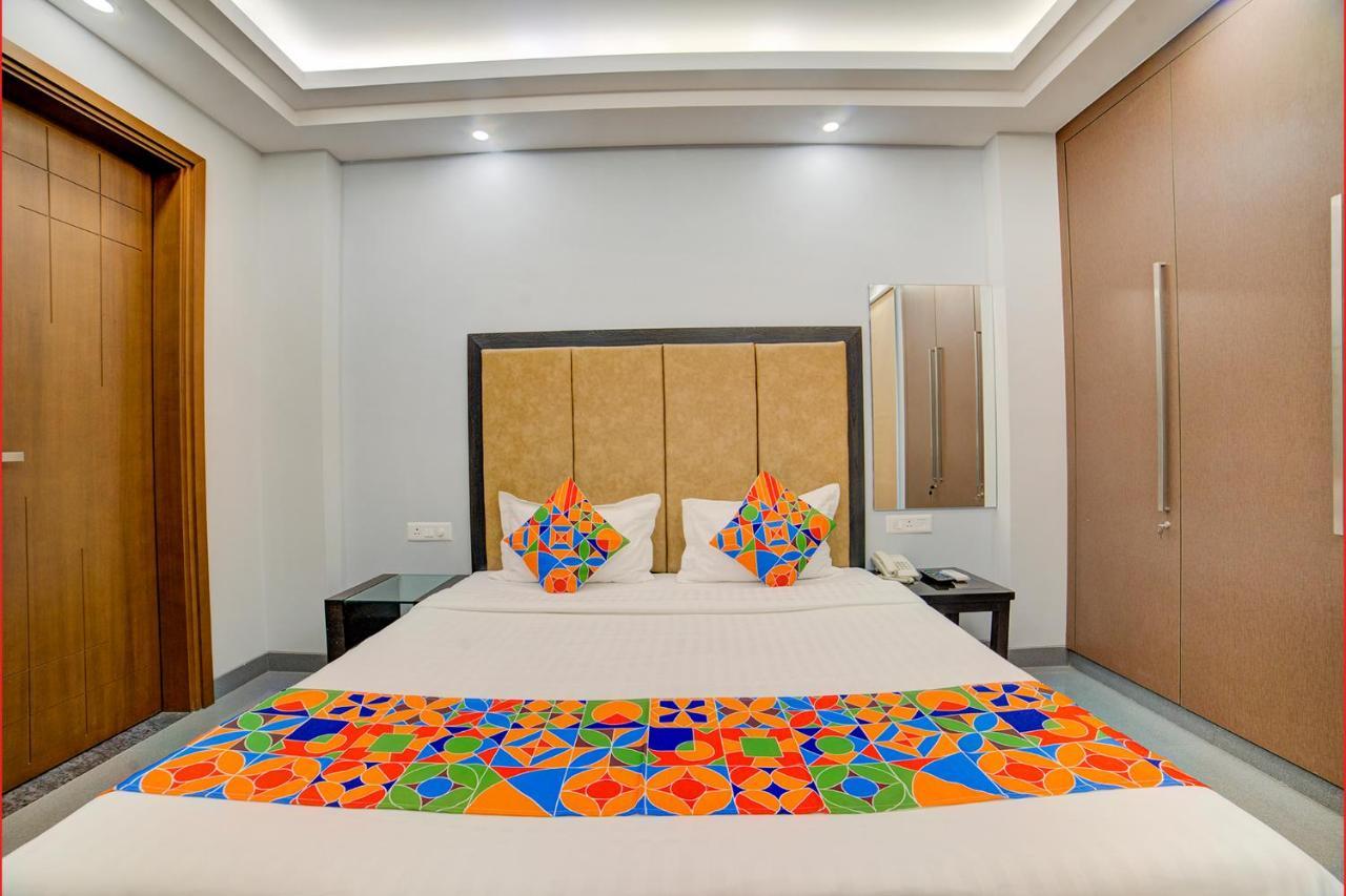 Fabhotel Exotica Greenpark New Delhi Exteriör bild