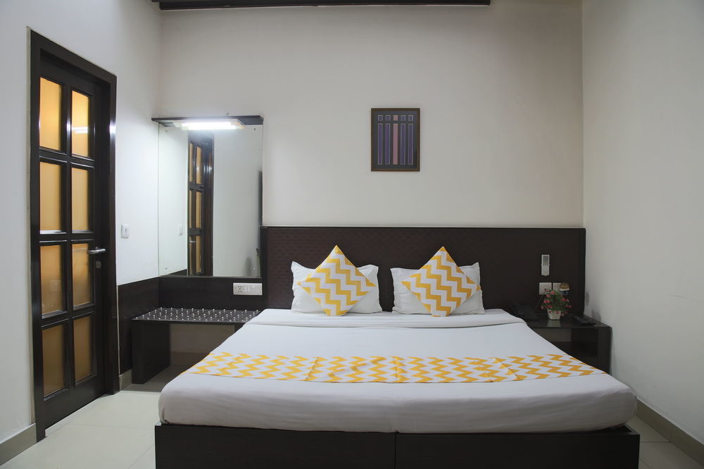 Fabhotel Exotica Greenpark New Delhi Exteriör bild
